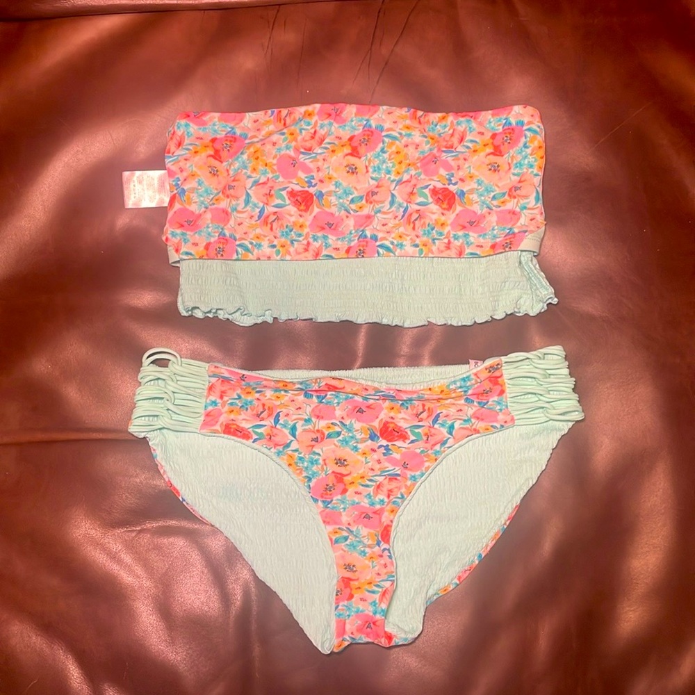 Body glove reversible bikini